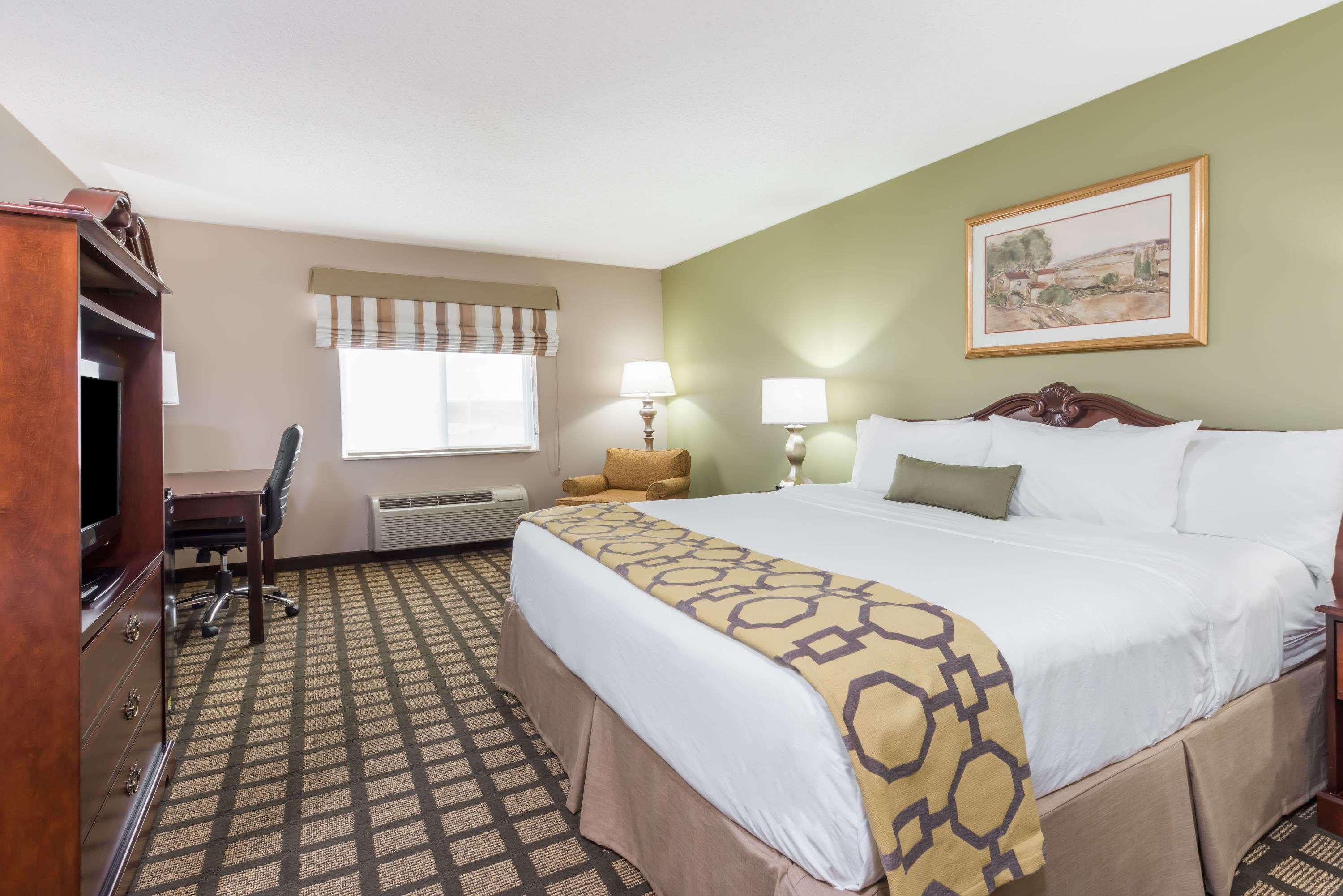 Hotel Baymont By Wyndham Fulton Exterior foto