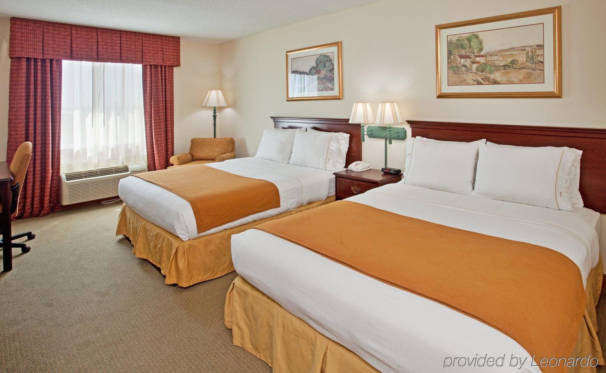 Hotel Baymont By Wyndham Fulton Exterior foto